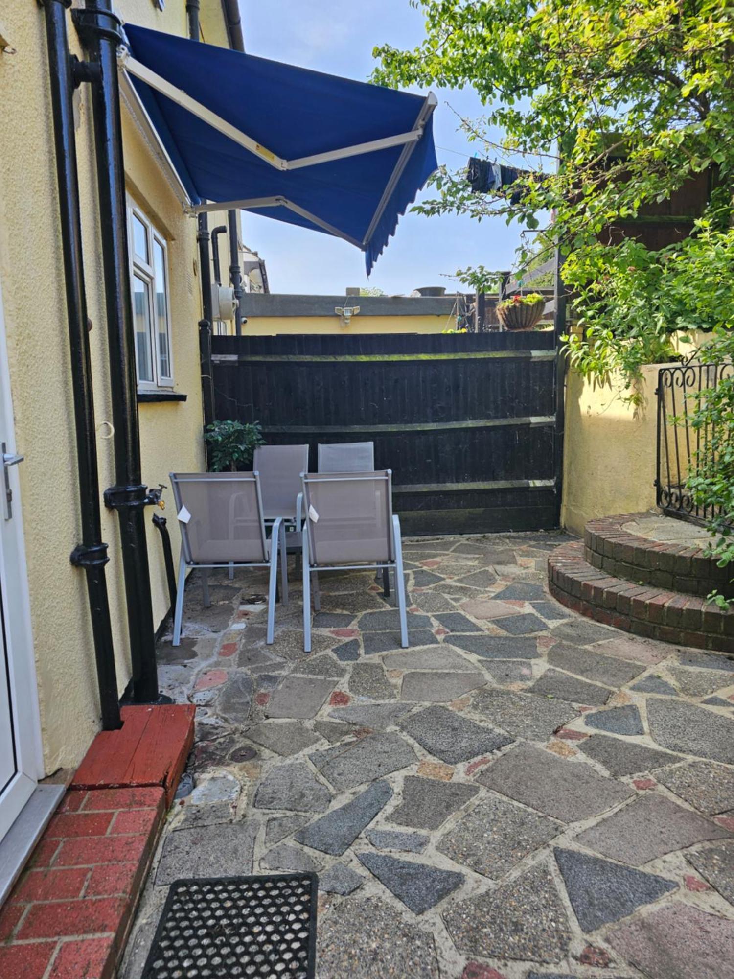 Villa Orchards In Orpington Exterior foto